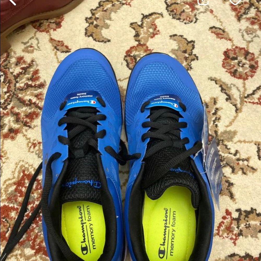 Shoes - Picture 6 of 8